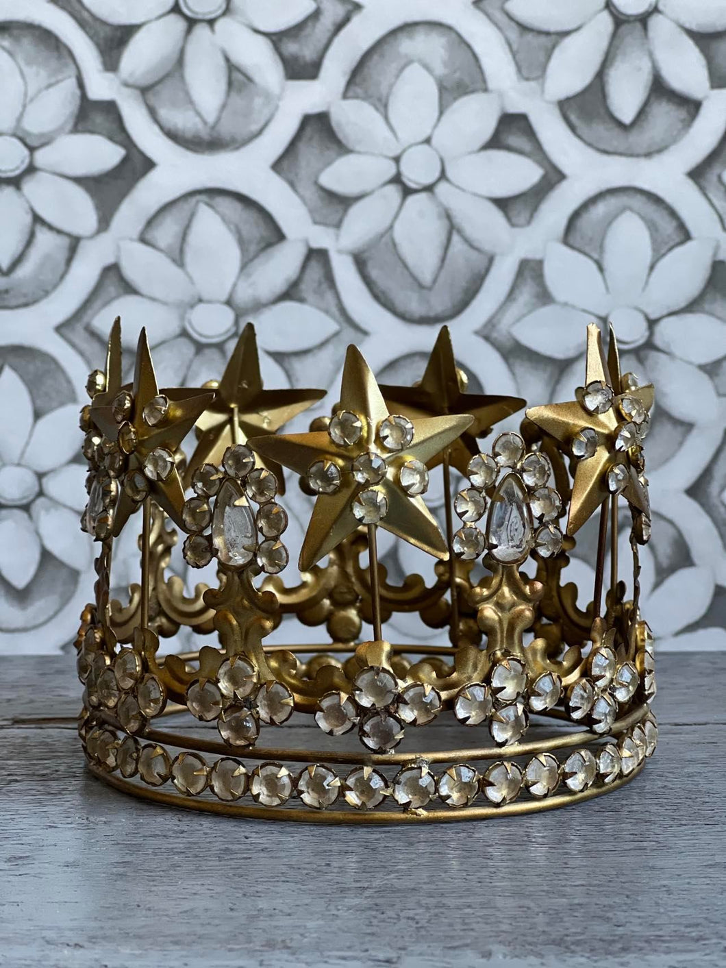 Gold Star Santos Crown